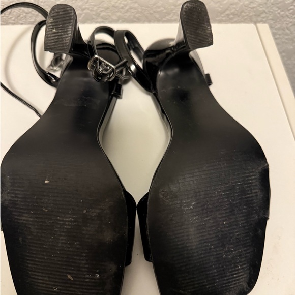 Steve Madden Glossy Black Heels - Picture 3 of 3